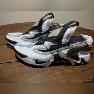 Men's Nike Adapt Huarache Size 14 Black and White Slip-On Sneakers Like New
